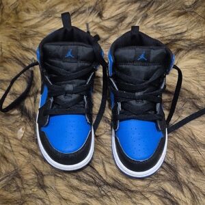 Jordan Kids Black and Blue Sneakers